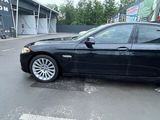 2016 BMW 5 серии 528i xDrive VI (F10/F11/F07) Рестайлинг, чёрный, 2350000 рублей, вид 3