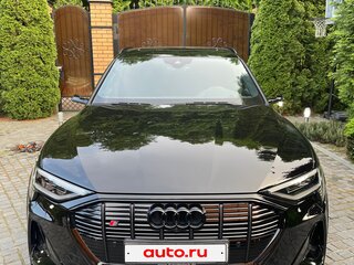 2021 Audi e-tron S Sportback, чёрный, 7500000 рублей, вид 2