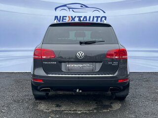 2011 Volkswagen Touareg II, чёрный, 2220000 рублей, вид 4