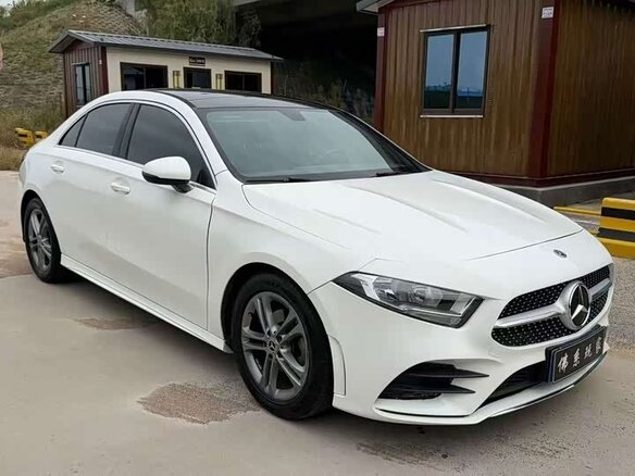 2022 Mercedes-Benz A-Класс 180 Long IV (W177) Рестайлинг, белый, 1555777 рублей