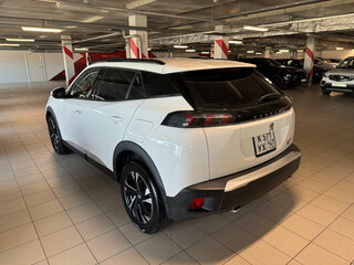 2021 Peugeot 2008 II, белый, 1965000 рублей, вид 4