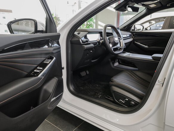 2026 Geely Preface I, белый, 3329990 рублей - вид 17