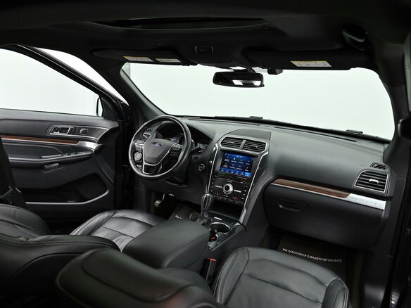 2018 Ford Explorer V Рестайлинг 2, чёрный - вид 4