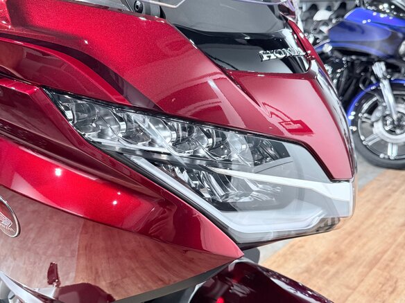 2023 Honda GL 1800 Gold Wing, красный - вид 28