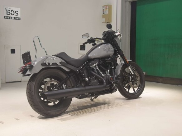 2022 Harley-Davidson Low Rider, серый, 2050000 рублей - вид 4
