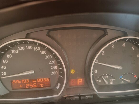 2009 BMW X3 25i I (E83) Рестайлинг, серебристый, 950000 рублей - вид 4
