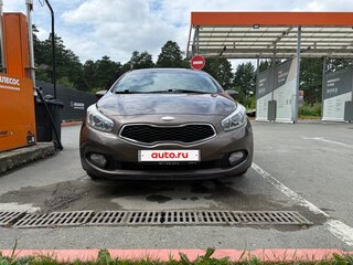 2013 Kia Ceed II, коричневый, 1000000 рублей, вид 3
