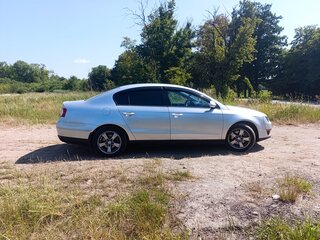 2009 Volkswagen Passat B6, серебристый, 800000 рублей, вид 4