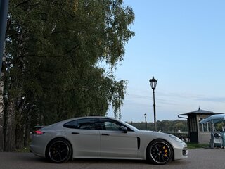2020 Porsche Panamera 4 II Рестайлинг, серый, 11100000 рублей, вид 4