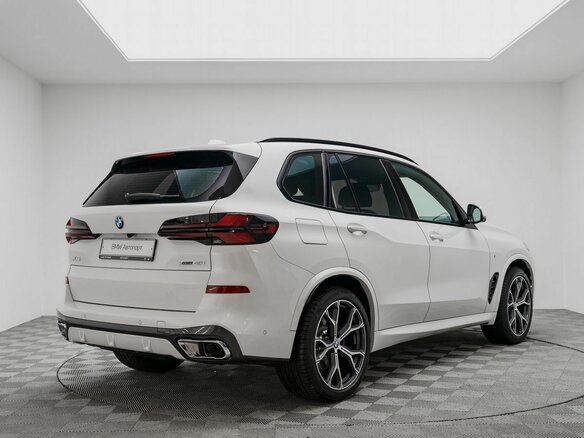 2025 BMW X5 40i IV (G05/G18) Рестайлинг, белый - вид 6