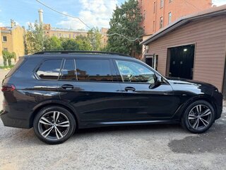 2022 BMW X7 40i I (G07) Рестайлинг, чёрный, 11500000 рублей, вид 4