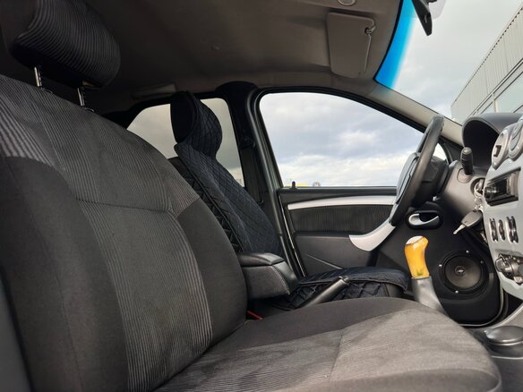 2013 Renault Logan I Рестайлинг, бежевый, 650000 рублей - вид 6