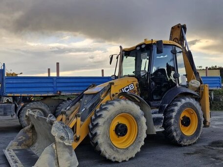 2018 JCB 4CX, 9000000 рублей, вид 2