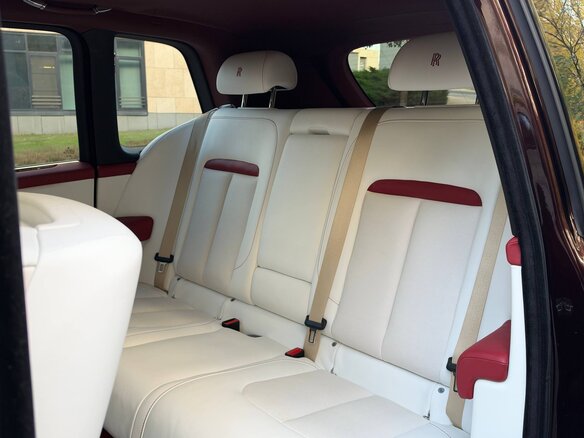 2019 Rolls-Royce Cullinan I (Series I), красный, 26500000 рублей - вид 31