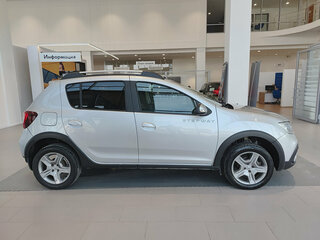 2019 Renault Sandero Stepway II Рестайлинг, серый, 1130000 рублей, вид 4