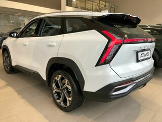 2026 Geely Atlas II, белый, 3449990 рублей, вид 2