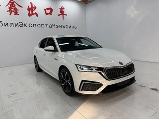2022 Skoda Octavia IV (A8), белый, 1620000 рублей, вид 3