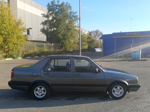 1989 Volkswagen Jetta II, серый, 195000 рублей - вид 3
