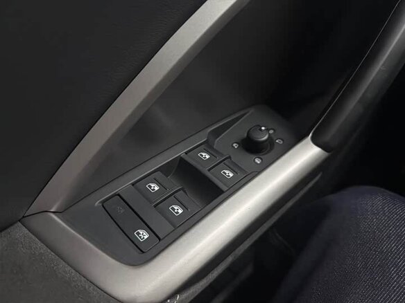 2023 Audi Q3 35 TFSI II (F3), белый, 2290000 рублей - вид 13
