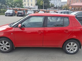 2012 Skoda Fabia II Рестайлинг, красный, 450000 рублей, вид 4