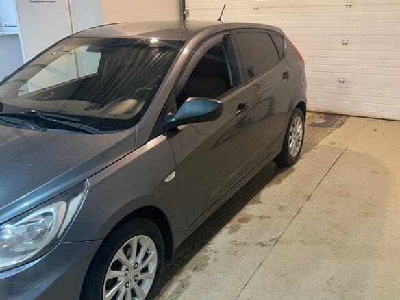 2013 Hyundai Solaris I, серый - вид 3