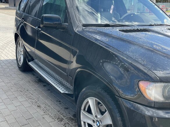 2003 BMW X5 4.4i I (E53), чёрный - вид 2