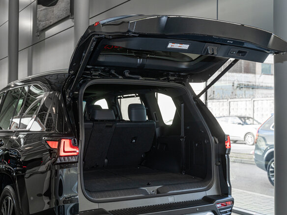 2026 Lexus LX 500d IV, чёрный, 19790000 рублей - вид 5