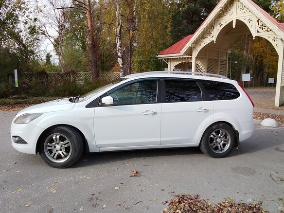 2010 Ford Focus II Рестайлинг, белый, 665000 рублей - вид 14