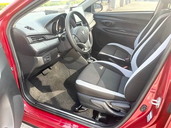 2022 Toyota Yaris L X XP150 Рестайлинг, красный, 1030202 рублей - вид 8