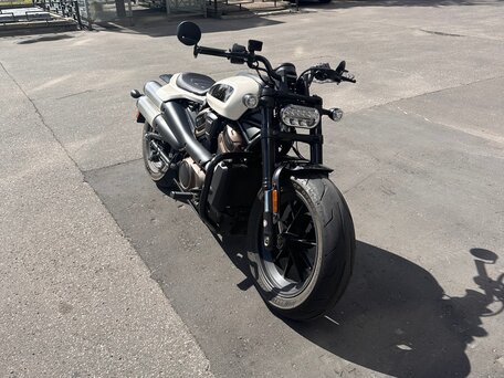 2022 Harley-Davidson Sportster S, белый, 1230000 рублей, вид 2