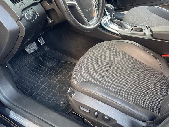 2011 Opel Insignia I, чёрный - вид 10
