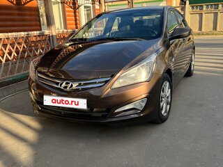 2015 Hyundai Solaris I Рестайлинг, коричневый, 1050000 рублей, вид 4
