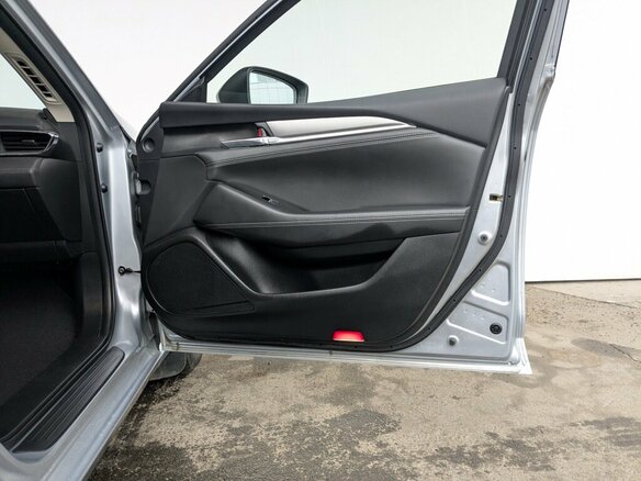 2019 Mazda 6 III (GJ) Рестайлинг 2, серый, 2350000 рублей - вид 15