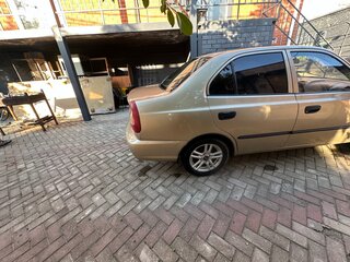 2004 Hyundai Accent ТагАЗ II, бежевый, 355885 рублей, вид 4