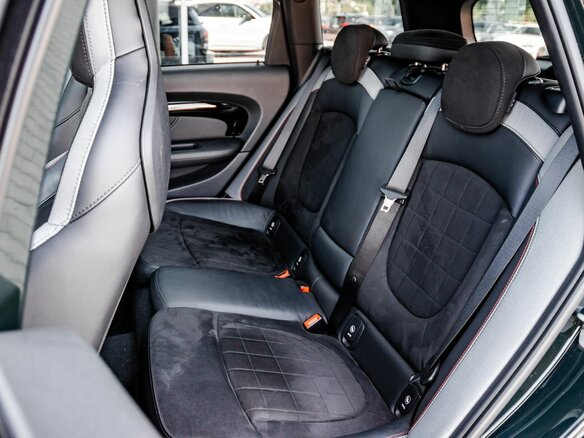 2020 Mini Clubman JCW John Cooper Works II Рестайлинг, зелёный, 3100000 рублей - вид 19