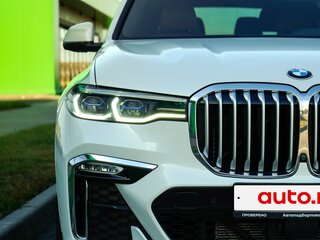 2022 BMW X7 40i I (G07), белый, 9000000 рублей, вид 2