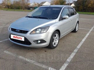 2008 Ford Focus II Рестайлинг, серебристый, 500000 рублей, вид 2