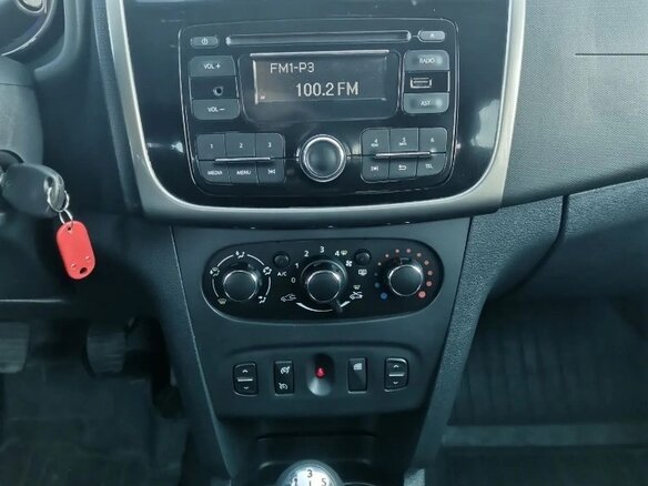 2016 Renault Logan II, белый - вид 21