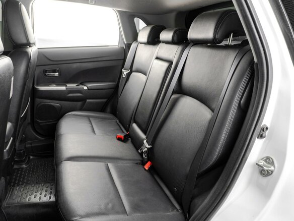 2018 Mitsubishi ASX I Рестайлинг 2, белый - вид 13