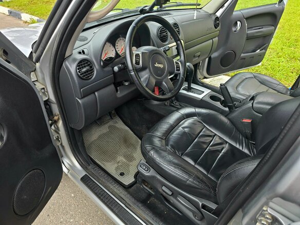2003 Jeep Cherokee III (KJ), серый, 800000 рублей - вид 5