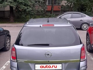 2011 Opel Astra H Рестайлинг, серый, 590000 рублей, вид 4
