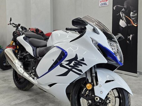 2026 Suzuki GSX 1300 R Hayabusa, серый, 2270000 рублей, вид 1