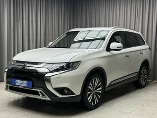 2019 Mitsubishi Outlander III Рестайлинг 3, белый, 2149000 рублей, вид 1