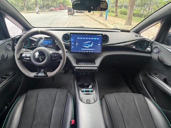 2024 BYD Dolphin 44.9 kWh I, синий, 1300000 рублей - вид 7