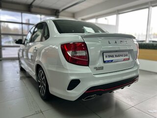 2026 Lada (ВАЗ) Granta Sportline I Рестайлинг, белый, 1369000 рублей, вид 5