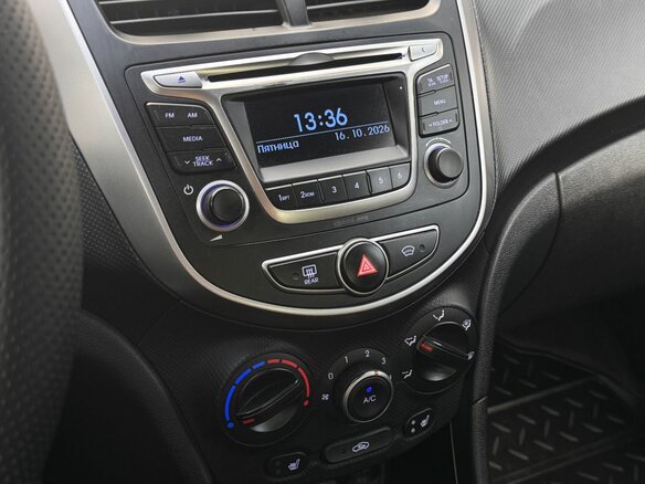 2014 Hyundai Solaris I, серый, 880000 рублей - вид 11