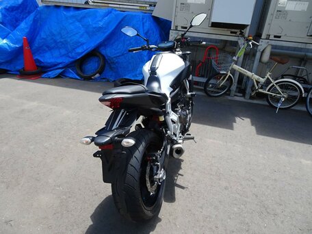 2014 Yamaha MT-07 (FZ-07), белый, 625000 рублей, вид 4