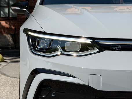 2023 Volkswagen Golf VIII, серый, 2180000 рублей, вид 4