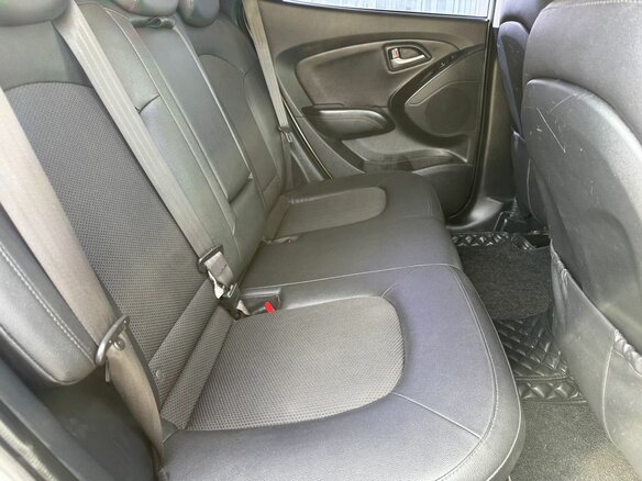 2015 Hyundai ix35 I Рестайлинг, серебристый, 1520000 рублей - вид 11
