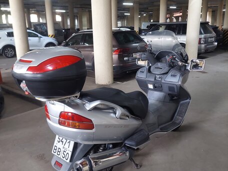 2006 Suzuki Burgman (SkyWave) 650, серебристый, 420000 рублей, вид 3